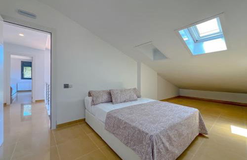 Villa in Costa Brava with Private Pool - Foto 25