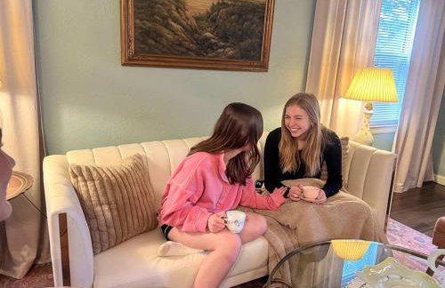 Peaches and Cream Coffee and Confetti Villa - Foto 12