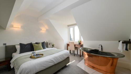 Holm House - Stylish Coastal Suites - Silures Bar & Restaurant On-site - Foto 4