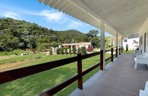 Sítio com Churrasqueira, Piscina, Lago e Natureza - Foto 37