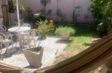 Apto no centro comercial de guriri, 2 garagens andar térreo - Foto 11