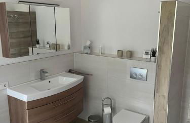 sanierte ruhige Wohnung in der Natur mit Küche - Foto 3