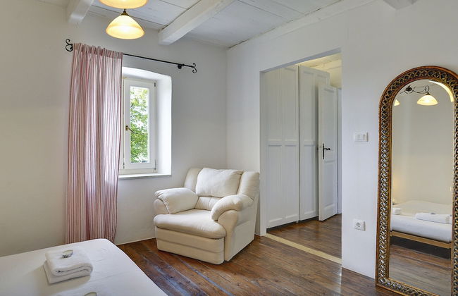 Spacious Holiday Home in Svetvincenat With Pool - Foto 8