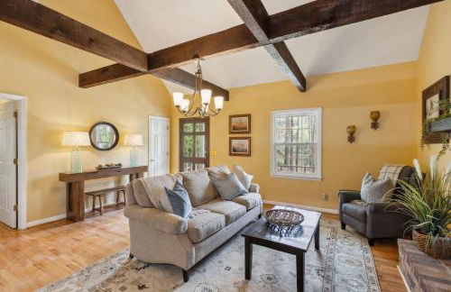 Exquisite 5-BR Estate on 7 Acres with Private Pond - Foto 10