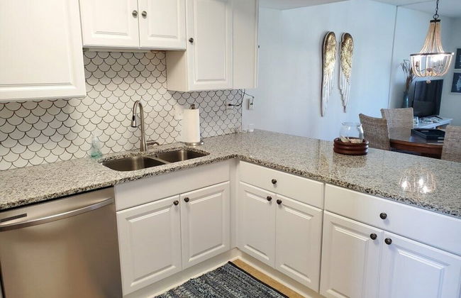 Ocean View 2 Bed, 2 Bath, Steps to the Beach - Spanish Trace 240 - Foto 9