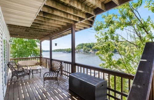 Life's Better At The Lake - Foto 32