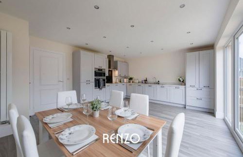 Spacious and Lovely 4-bed Home in Castle Donington by Renzo, Sleeps 6! - Photo 8