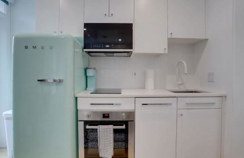 Sojourn's Eastern Market Carriage House Sleeps 2 - Foto 9