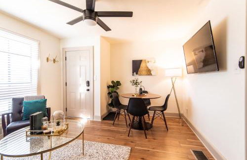 Modern 2BR Stay In Historic West End Near Downtown - Foto 6