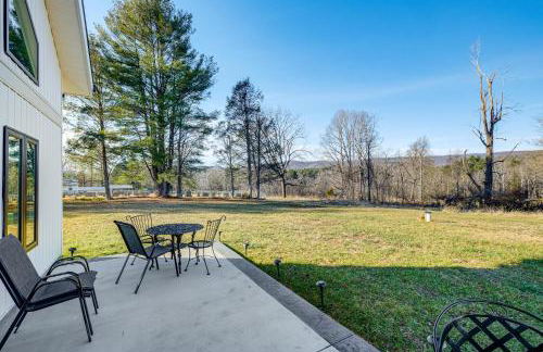 Peaceful Farmhouse Retreat 6 Mi to Virginia Tech! - Foto 23