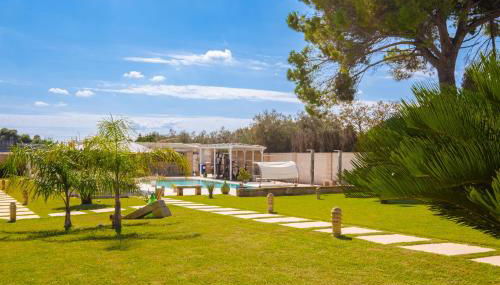 Villa Malea Luxury - Otranto - Foto 2, Garden, sunbed, Garden view
