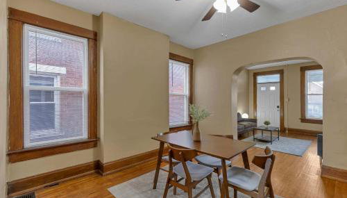 Your Central Columbus Retreat Awaits 5 BR 2 Bath - Foto 3