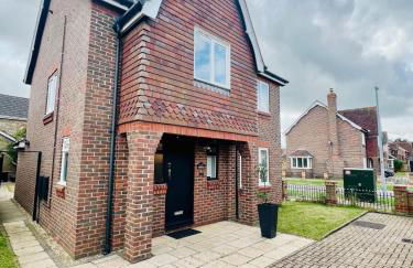 Luxury Homely Stay Near City Centre With Parking - Foto 1