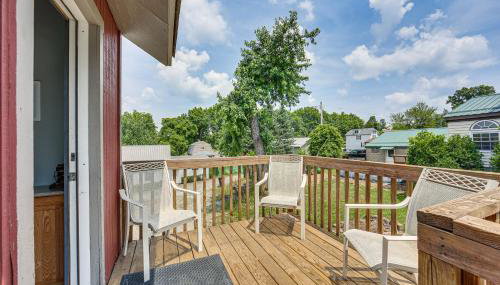 Updated New Kensington Home with Deck 22 Mi to PGH! - Foto 3