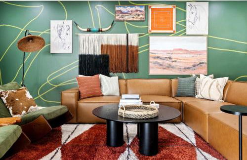 Sleeps 18 Private Pool & Hot Tub Playground - Photo 8