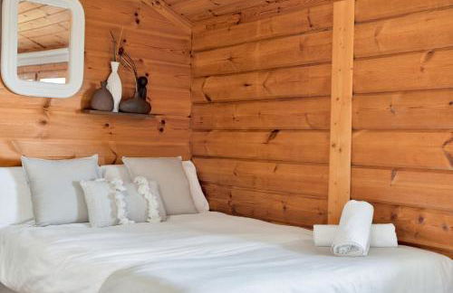 Recién renovada! Exclusiva villa de madera con piscina y vistas al mar - Foto 21