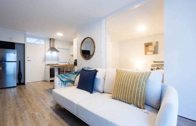 Lovely 1BR Apt in Bicton With Backyard and Parking - Foto 18