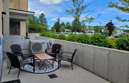 Red Drive at the Elegant Grand Traverse Commons - Foto 22