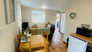 Tulip Cabin with Hot Tub - Foto 3