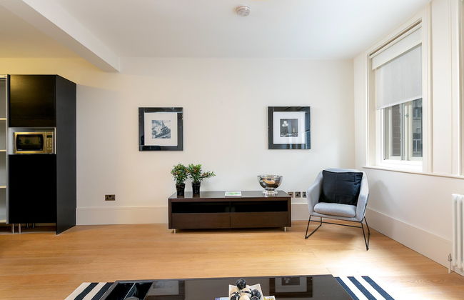 D'Arblay Street - Photo 15