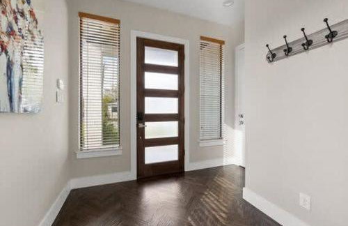 Trinity Groves Retreat - Large Modern 5 BR Home - Foto 5