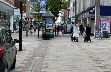 Central Worthing, seafront ,balcony flat - Foto 2