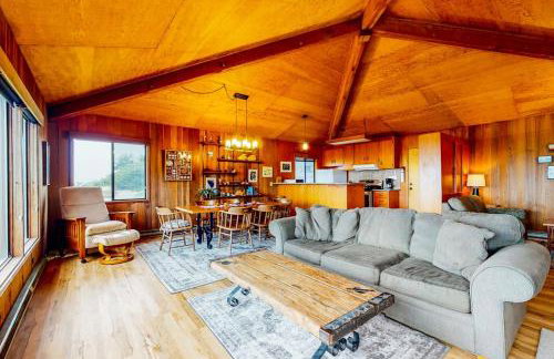 Comstock Retreat - Photo 9