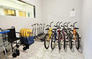 Apto com lazer completo, piscina, ar, mercadinho e pet friendly a 1 min da praia - Photo 14