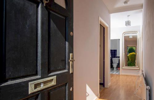 Private Entrance GF 2 bed flat near Renfrew Centre - Pass the Keys - Foto 22