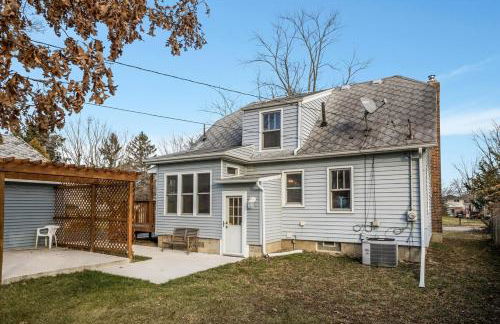 10 Mins To The Big House and Sleeps Up To 10 Guests - Foto 7