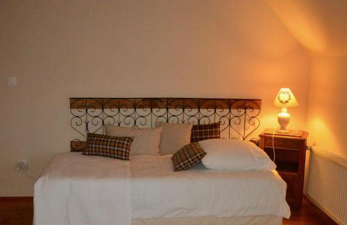 Cottage Mackinley, séjour spacieux et chaleureux, salon de jeux, grande salle à manger, 15 pers, Centre Historique, gare TER - Foto 14