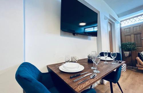 Private 2 Bed Guest House - Van Parking, M25 & A1 connections - Foto 10