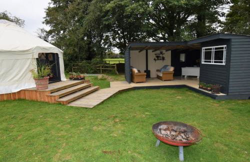 1 Bed in Rhydowen 85415 - Photo 1