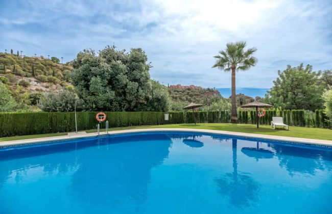 2 Bedrooms - Sleeps 4 - Garden and Pool With View - Photo 1