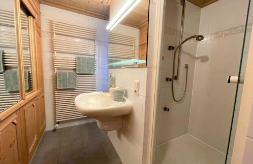 Ferienwohnungen Alpentraum - Tiefengrün und Tiefenblau - Photo 11