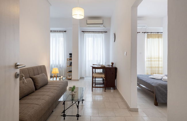 Parikia's Cute Pebble - Photo 26