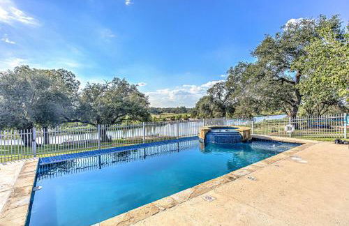 Waterfront 3BR Retreat - Pool & Hot Tub - Foto 43