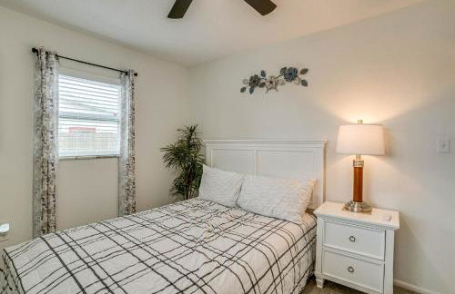 Port Charlotte Home with Sunroom, Grill and Fire Pit! - Foto 19