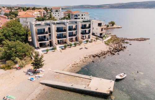 Beachfront Escape Villa Nevera - Foto 18