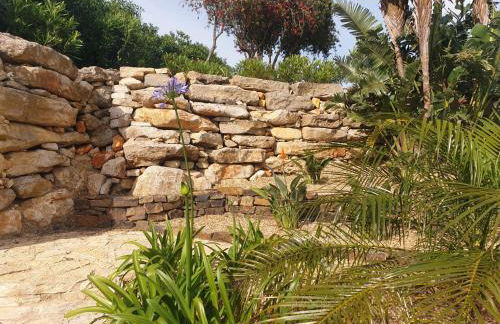 Stunning Villa with Pool & View near beach - Foto 30