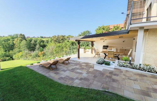 Franc Holiday House With a Spacious Terrace, Hot Tub And Sauna - Foto 8