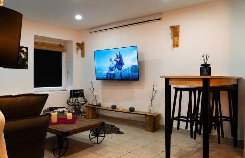 Perle d'eau-Love Room-Jacuzzi-Sauna-Proche Montbéliard et Belfort - Foto 2