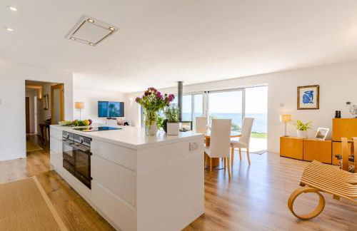 Finest Retreats - Avalon Sea Views - Foto 16