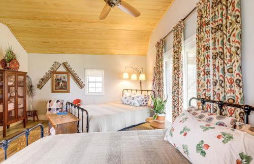 Large Yard and Pond Fayetteville Rural Retreat - Foto 13