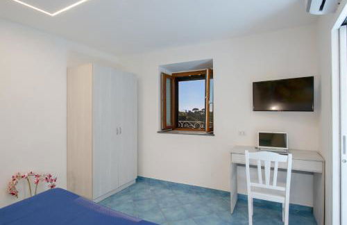 Terrace Belvedere suite- Amalfi coast - free park- Pontone -Scala - Photo 4