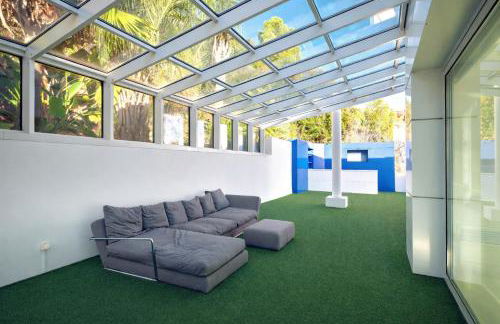 Villa in Sitges with Pool, Jacuzzi, BBQ, View, AC, 12Pax - Foto 4