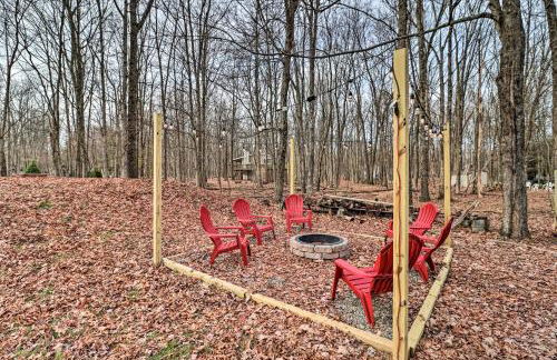 Game Room and Lake Access Albrightsville Home! - Foto 36