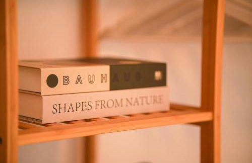 AHOI HOMES - Stilvoller Altbau im Herzen Kiels - Foto 26