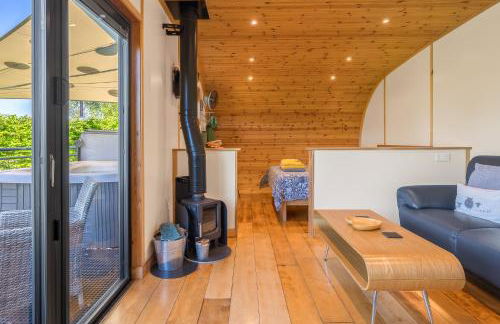 Spring Wood Luxury Pod with Hot Tub at Fell View Park Kirkby Lonsdale - Foto 18