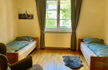 Top Wohnung in Stadtvilla mit Terrasse und Garten - Foto 4